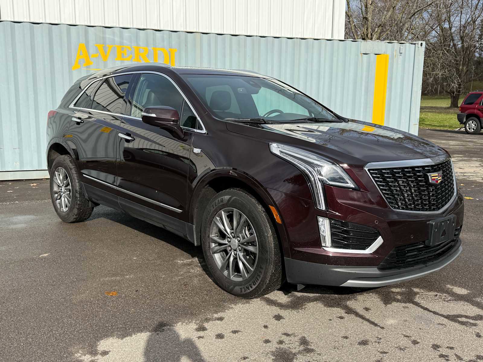 Used 2021 Cadillac XT5 Premium Luxury image 3