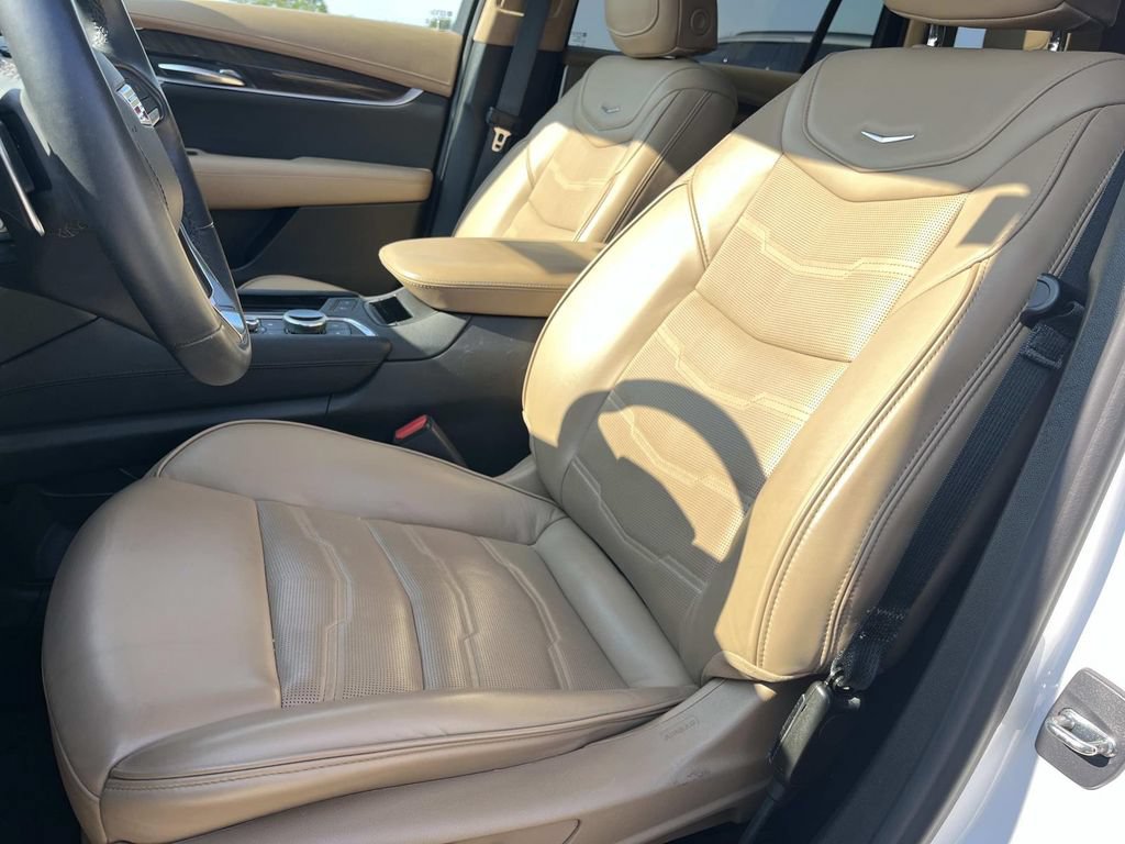 Certified 2024 Cadillac XT6 Sport w/ Platinum Package AWD/4WD image 36