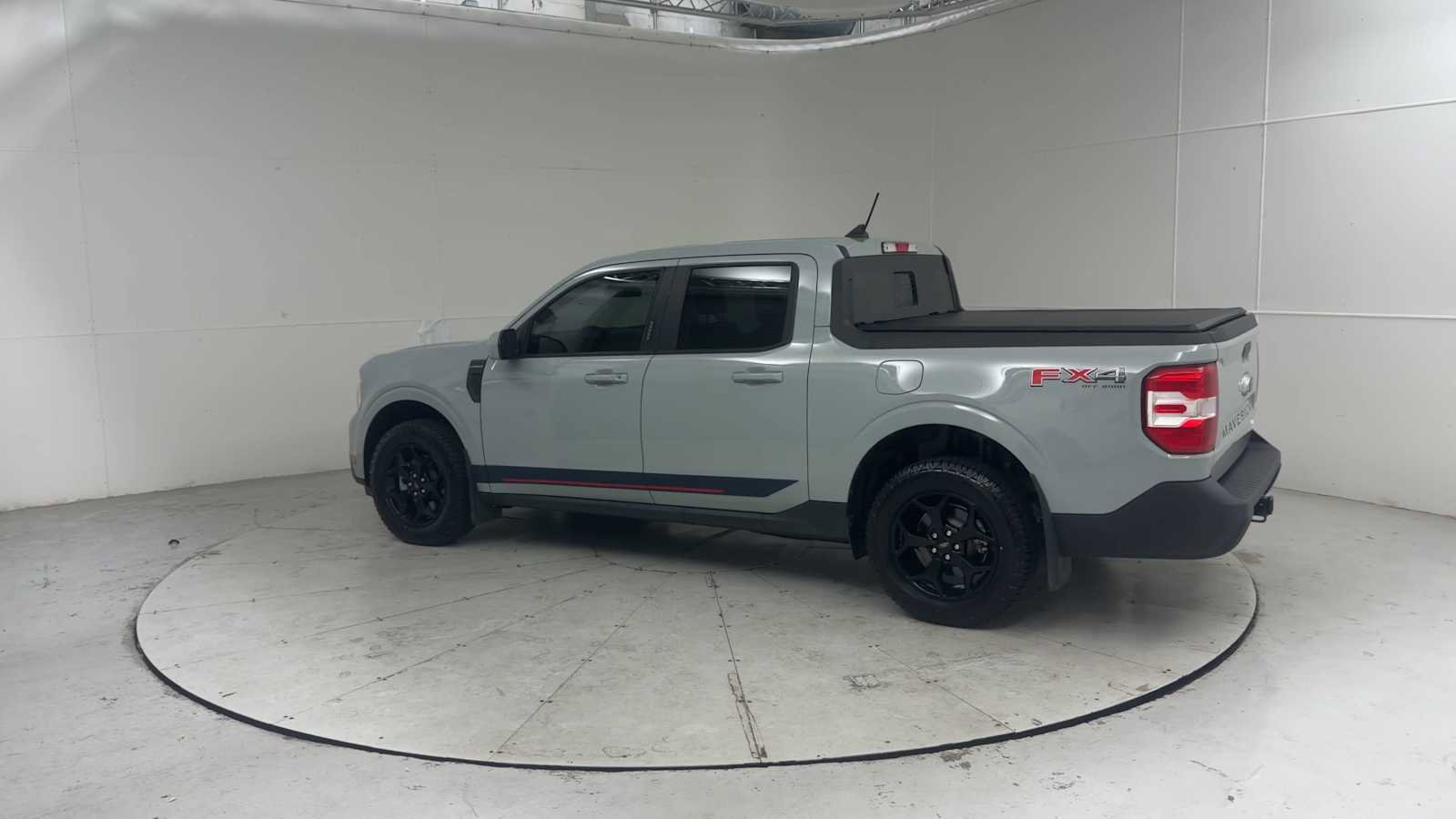 Used 2022 Ford Maverick Lariat w/ Equipment Group 500A Standard AWD/4WD image 4