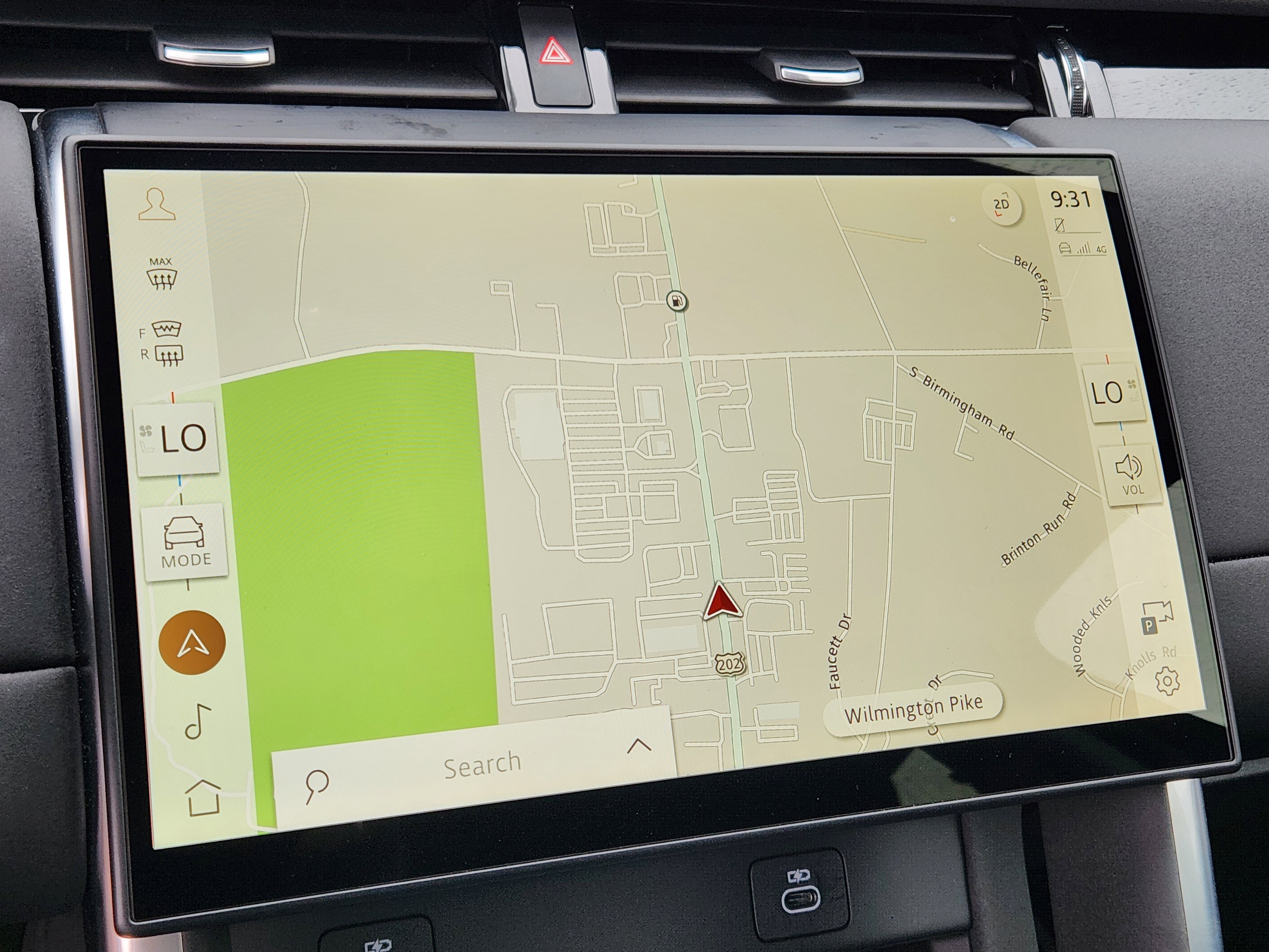 Certified 2025 Land Rover Discovery Sport S image 21