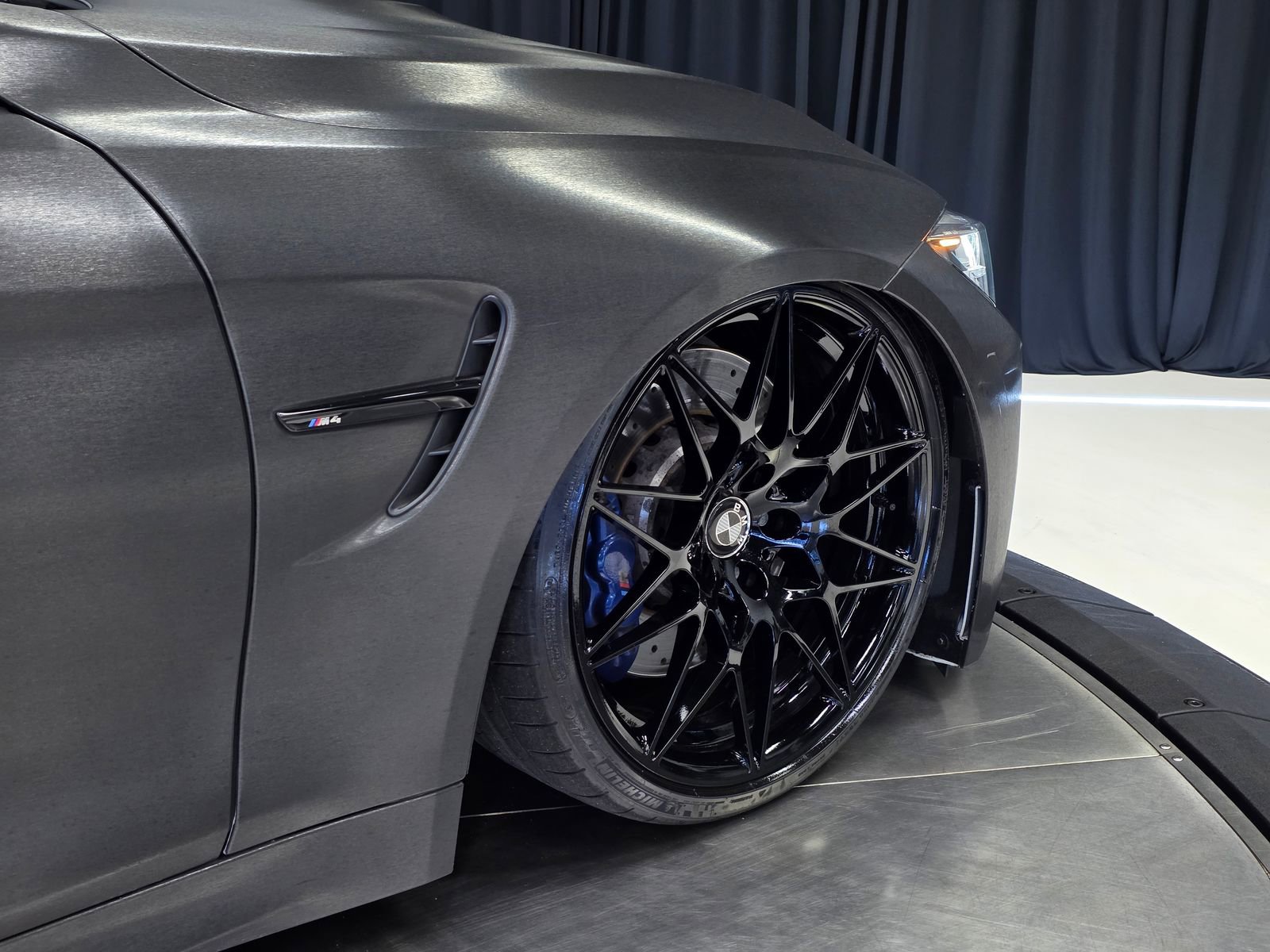 Used 2019 BMW M4 Coupe w/ Competition Package RWD image 48