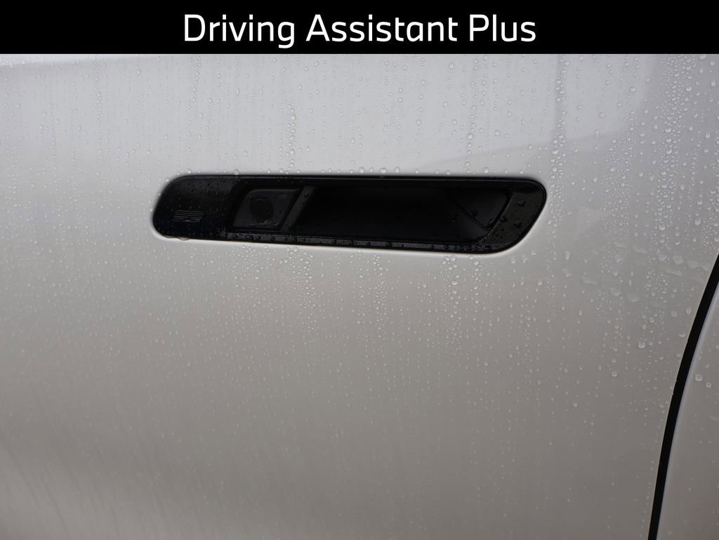 New 2026 BMW 740i xDrive w/ Executive Package image 23