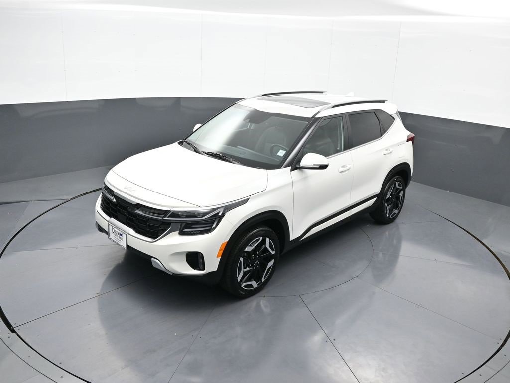 Certified 2025 Kia Seltos SX w/ SX Sunroof Package image 35