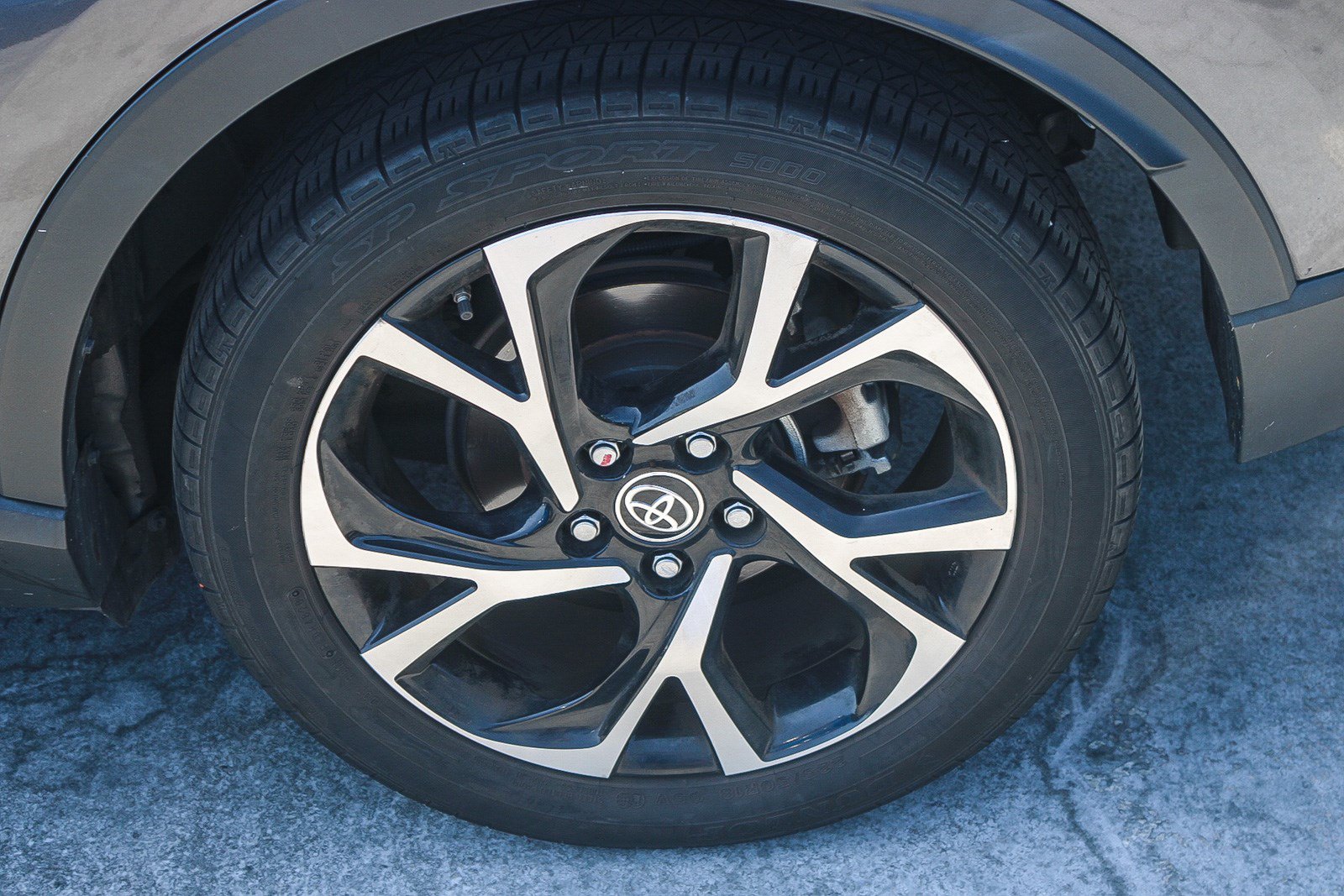 Certified 2021 Toyota C-HR XLE FWD image 10