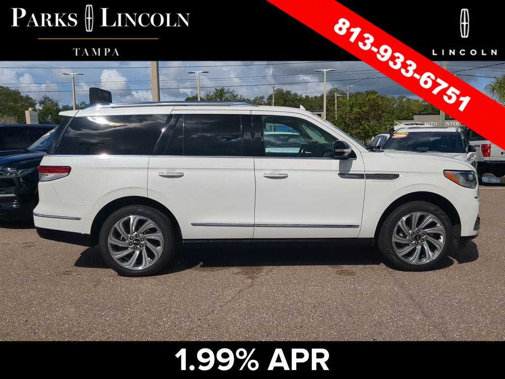 Certified 2024 Lincoln Navigator Premiere AWD/4WD image 3