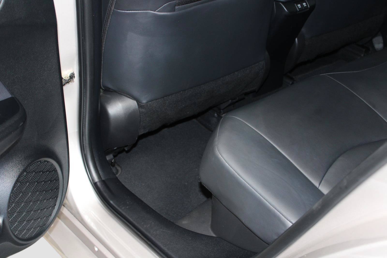 Used 2021 Toyota Prius Prime XLE FWD image 45