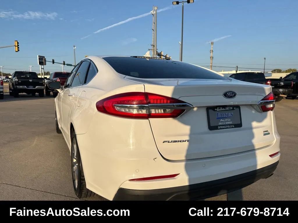 Used 2019 Ford Fusion SEL FWD image 14