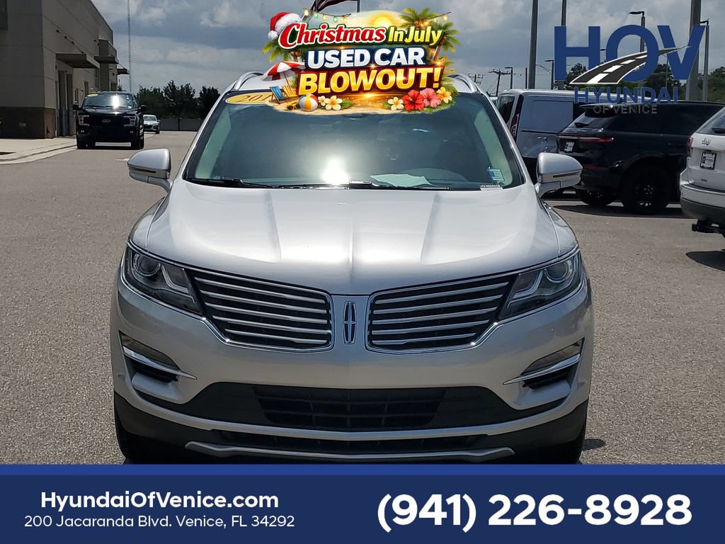 Used 2017 Lincoln MKC Reserve w/ Lincoln MKC Climate Package AWD/4WD image 3