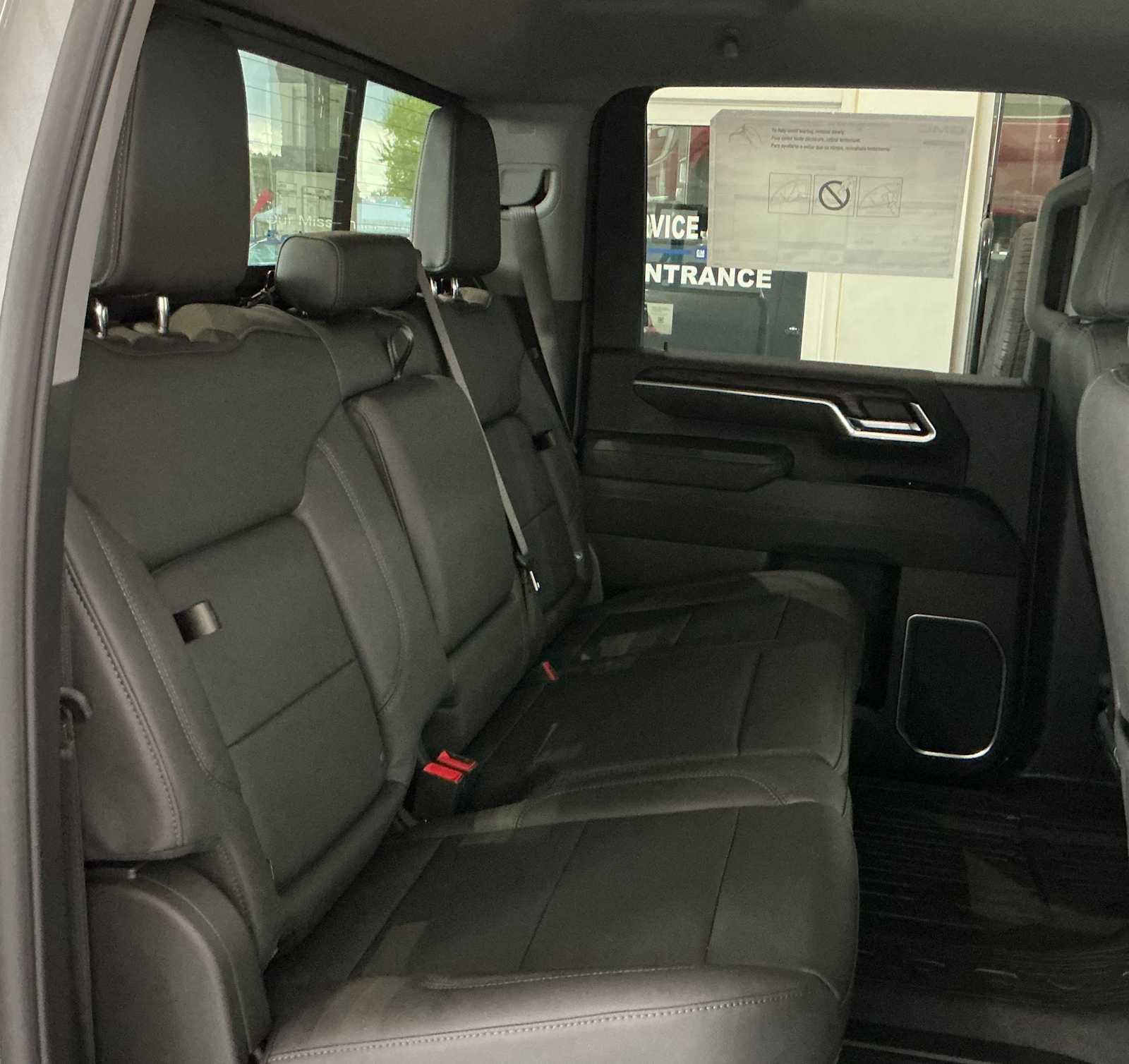 New 2026 GMC Sierra 2500 SLT w/ SLT Premium Package image 25