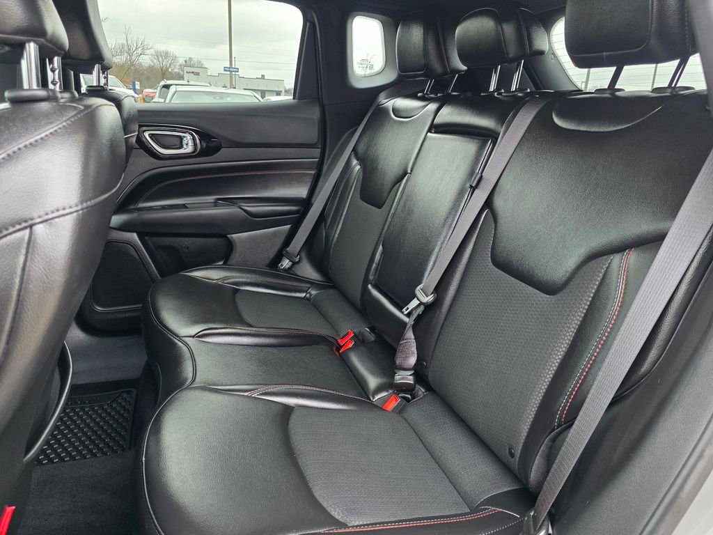 Used 2023 Jeep Compass Trailhawk w/ Trailhawk Convenience Group image 32