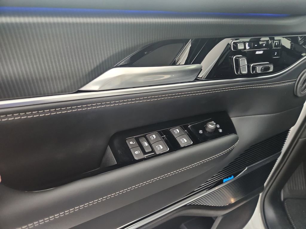 New 2026 Jeep Grand Wagoneer L Summit AWD/4WD image 20
