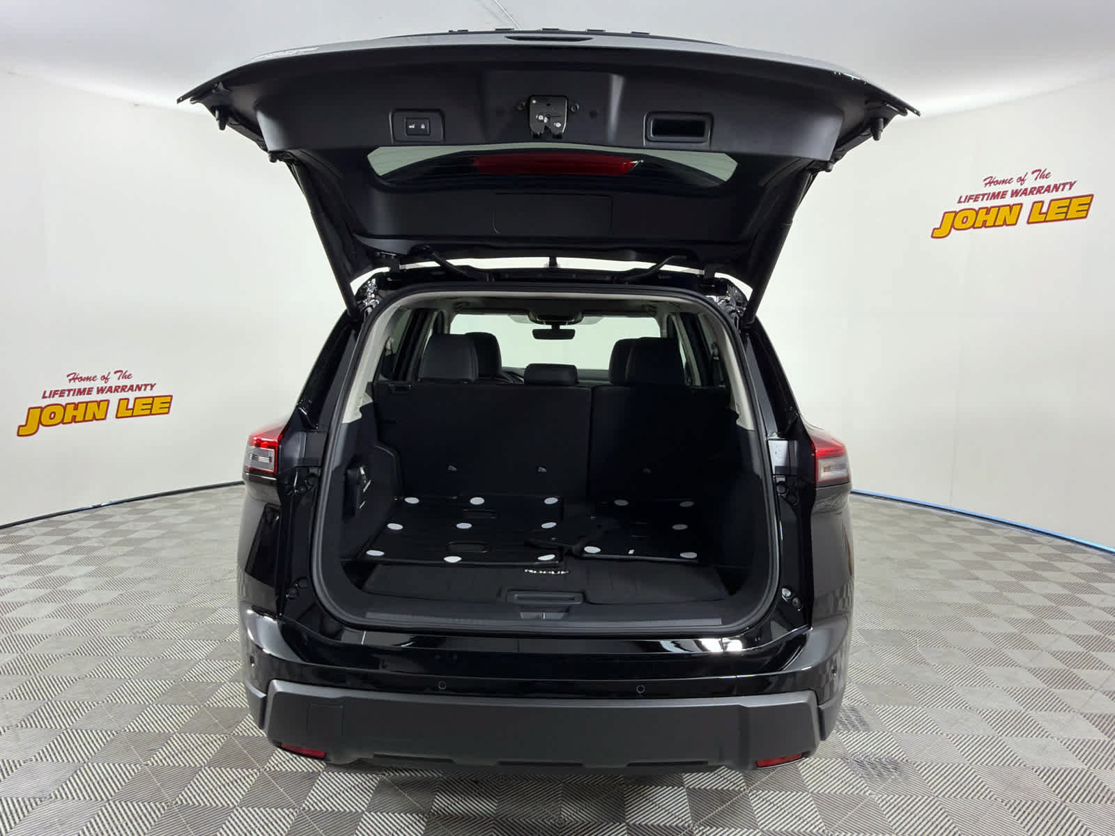 New 2026 Nissan Rogue Dark Armor FWD image 5