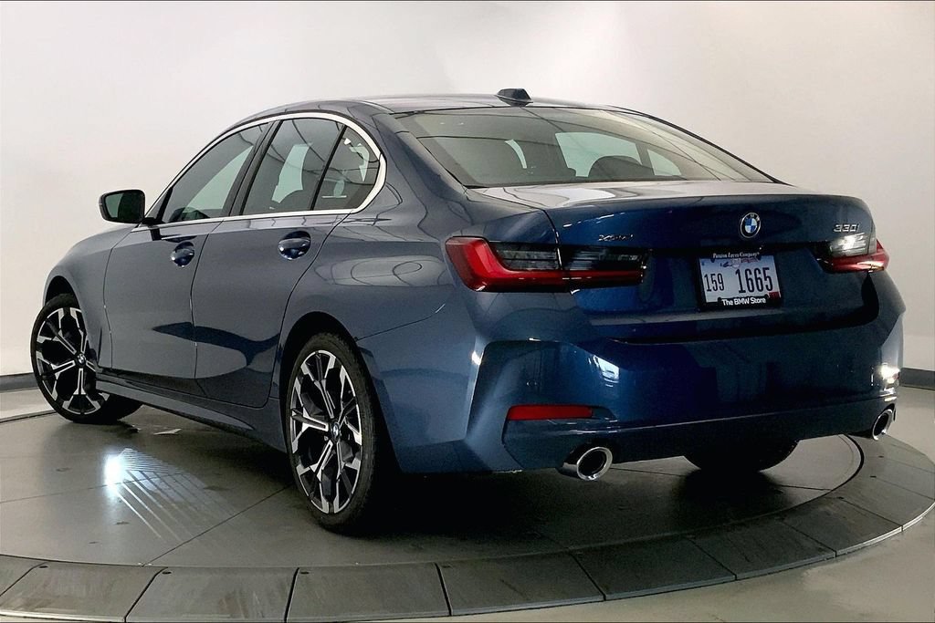New 2026 BMW 330i xDrive Sedan w/ Premium Package AWD/4WD image 2
