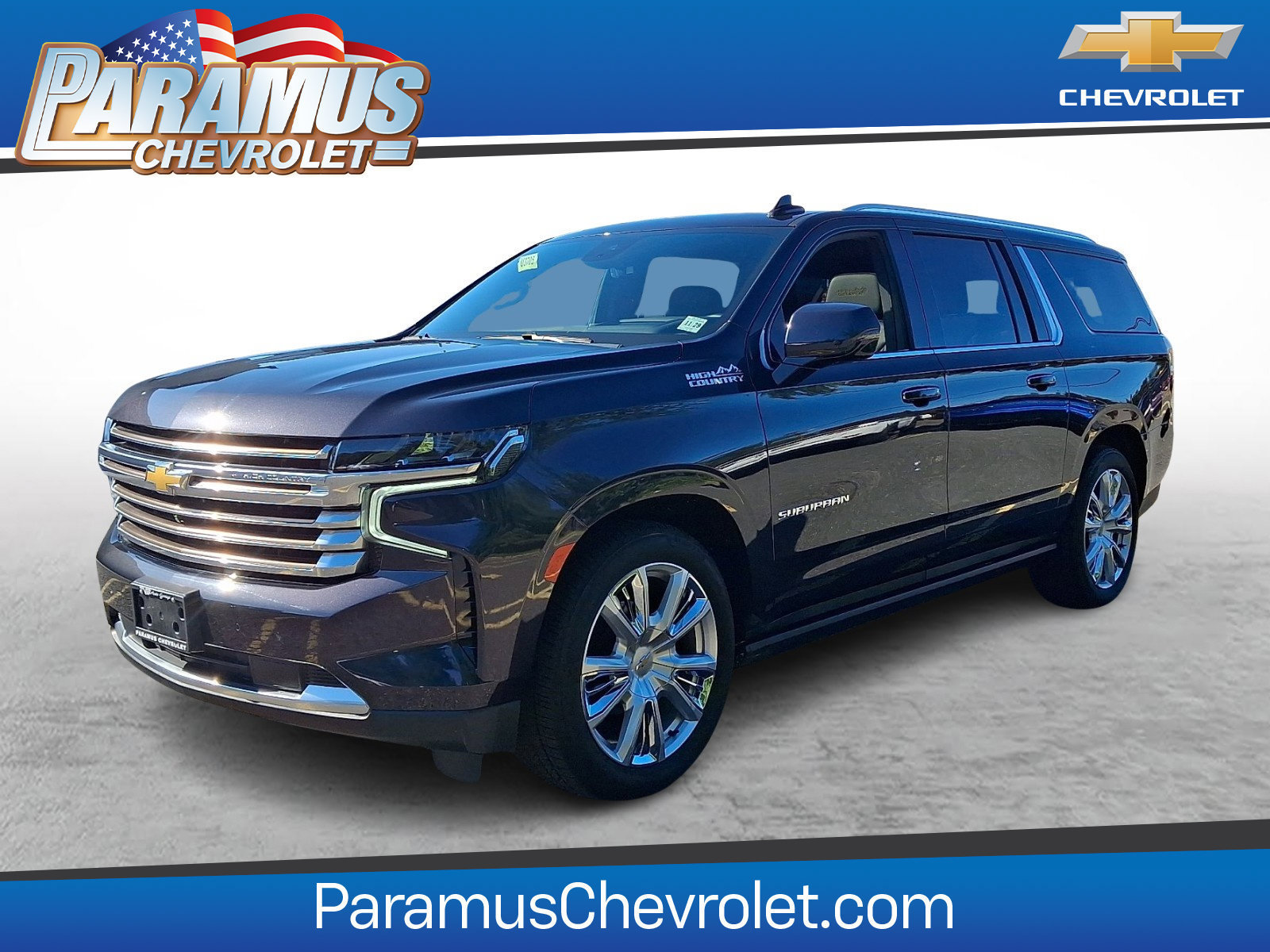 Used 2024 Chevrolet Suburban High Country AWD/4WD image 3