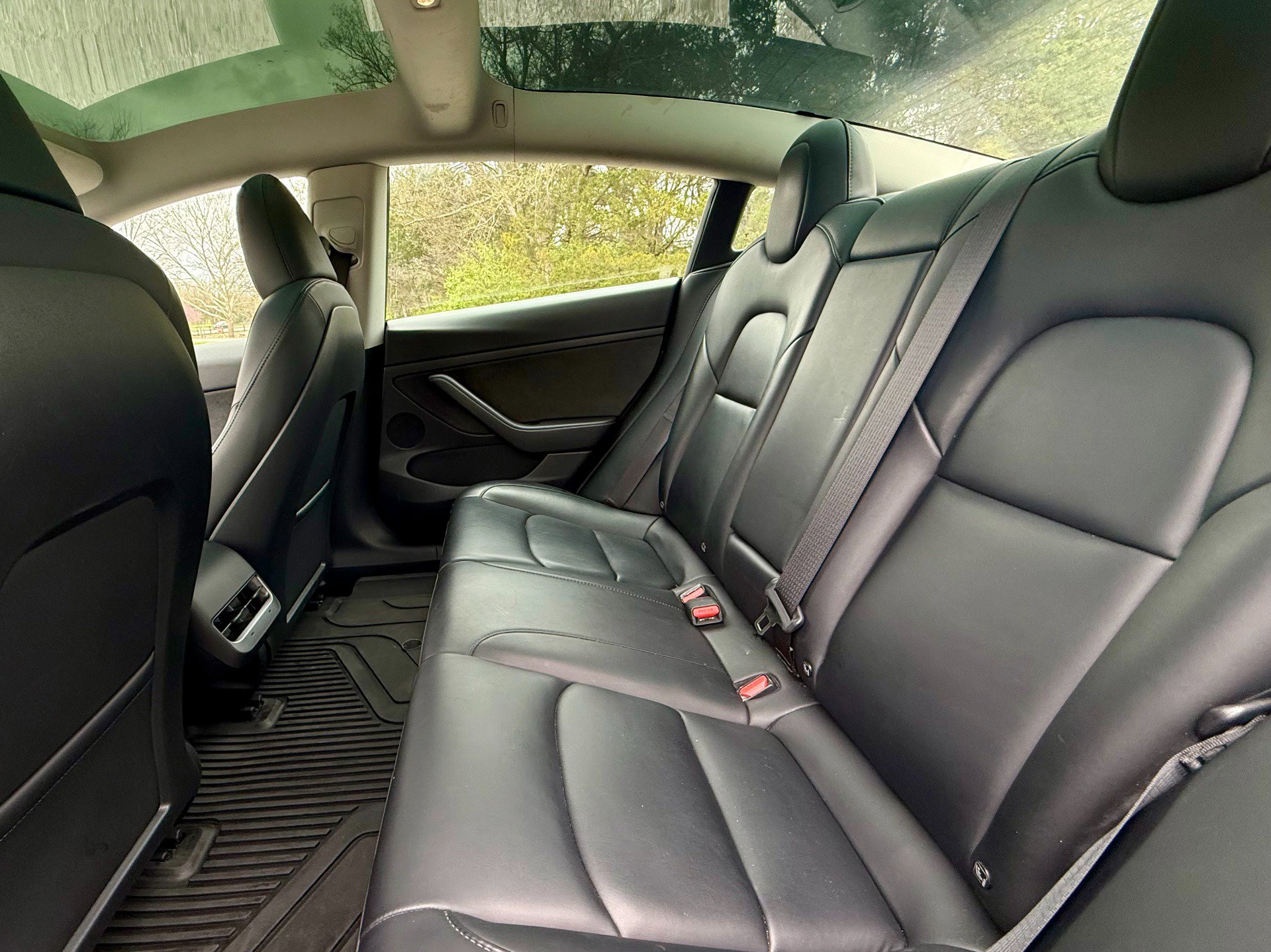 Used 2023 Tesla Model 3 Standard Range image 14