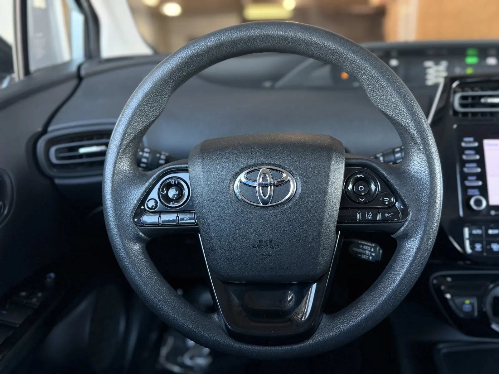 Used 2021 Toyota Prius LE AWD/4WD image 21