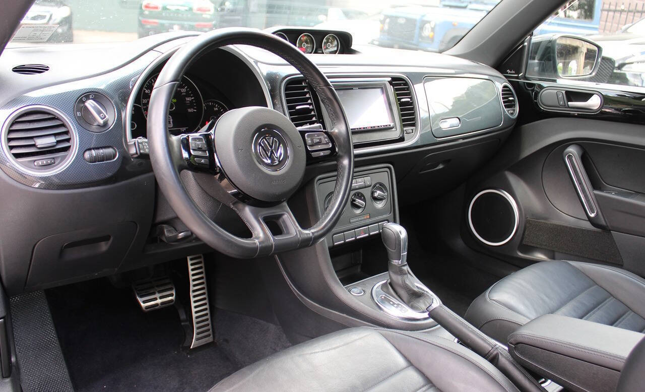 Used 2012 Volkswagen Beetle 2.0T FWD image 14