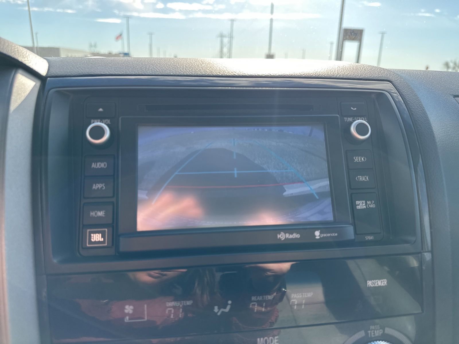 Used 2014 Toyota Sequoia Platinum AWD/4WD image 76