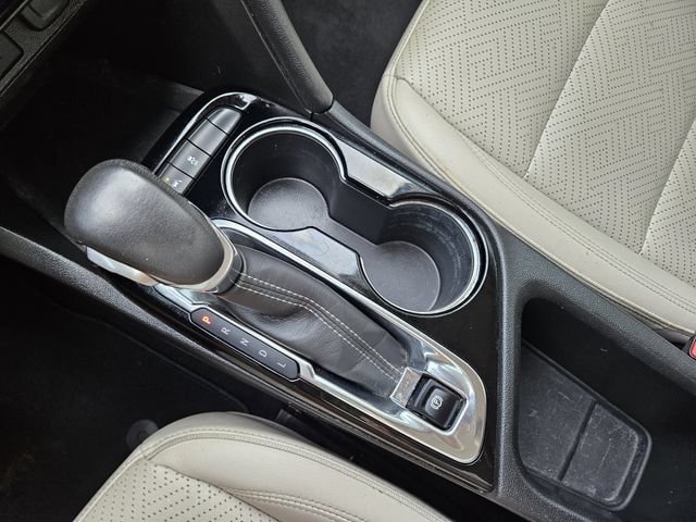 Used 2020 Buick Encore GX Essence FWD image 19