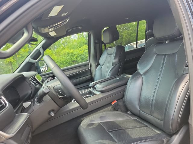 Used 2024 Jeep Wagoneer Series II AWD/4WD image 5
