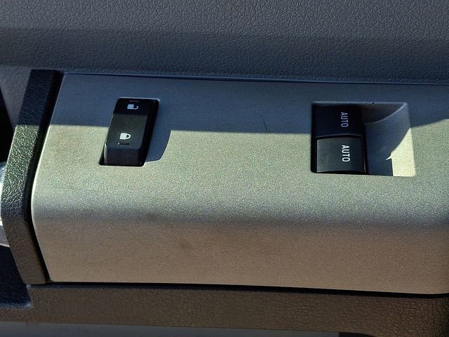 Used 2021 Ford F650 2WD Regular Cab Super Duty image 18