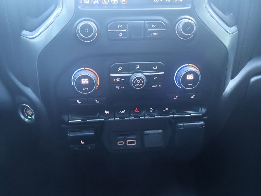 Used 2023 Chevrolet Silverado 3500 LT w/ Convenience Package AWD/4WD image 19