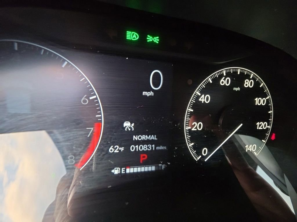 Certified 2025 Honda HR-V LX image 13