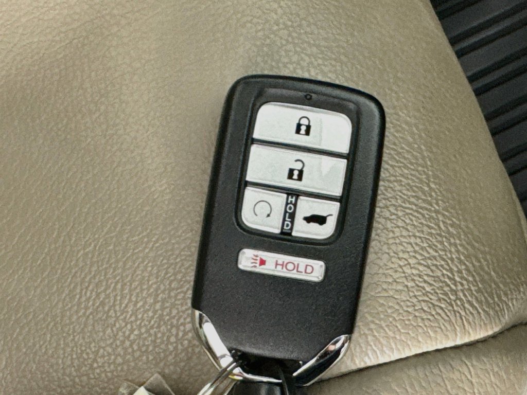 Used 2021 Honda Pilot Touring image 43