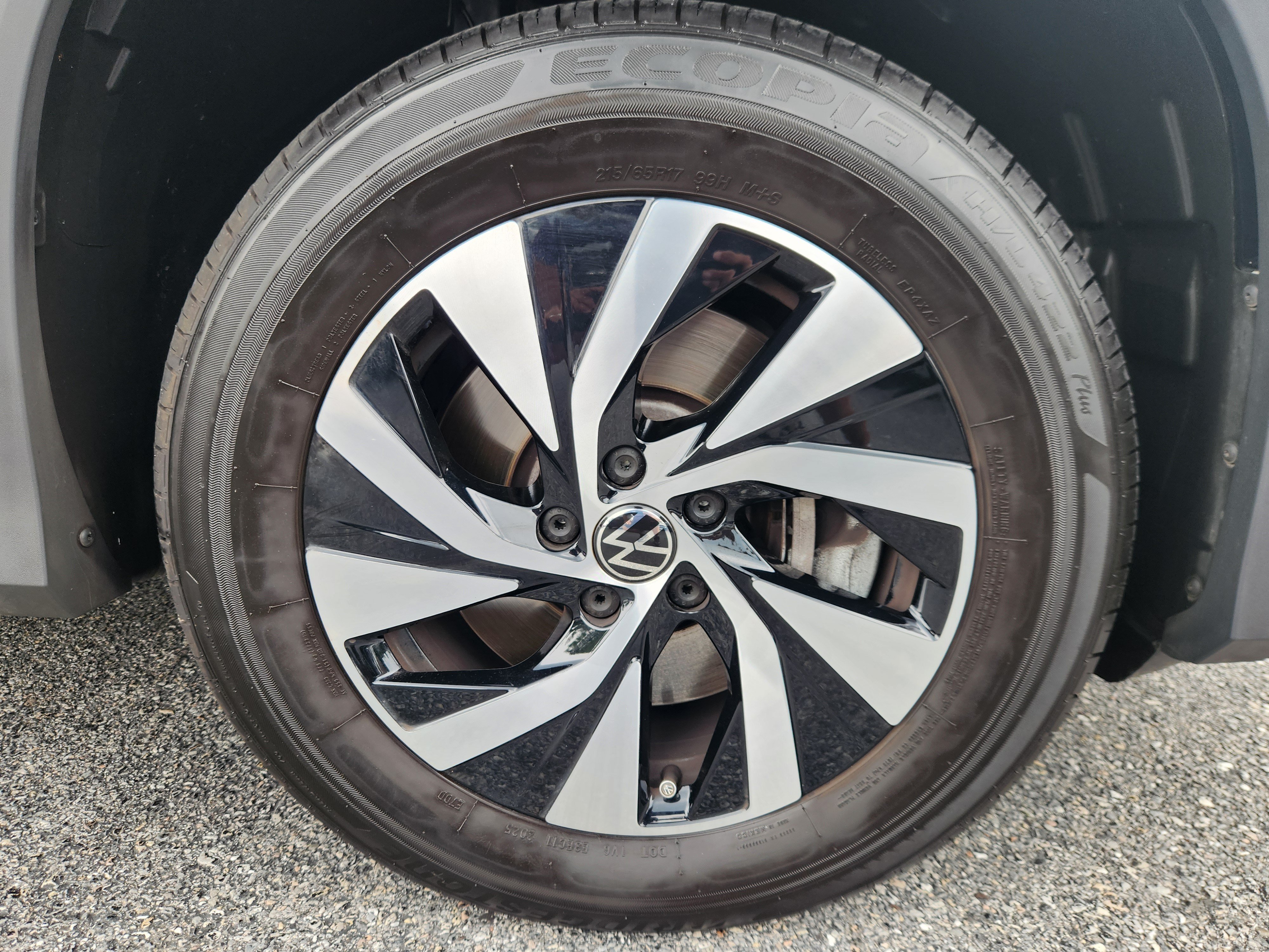 Certified 2025 Volkswagen Tiguan S AWD/4WD image 19