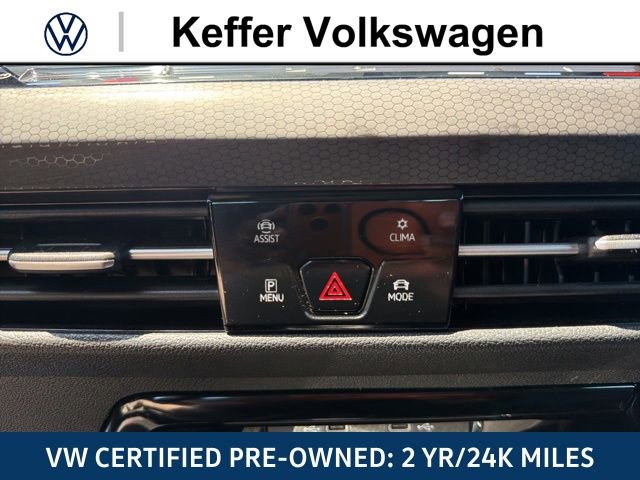 Used 2024 Volkswagen GTI SE FWD image 24