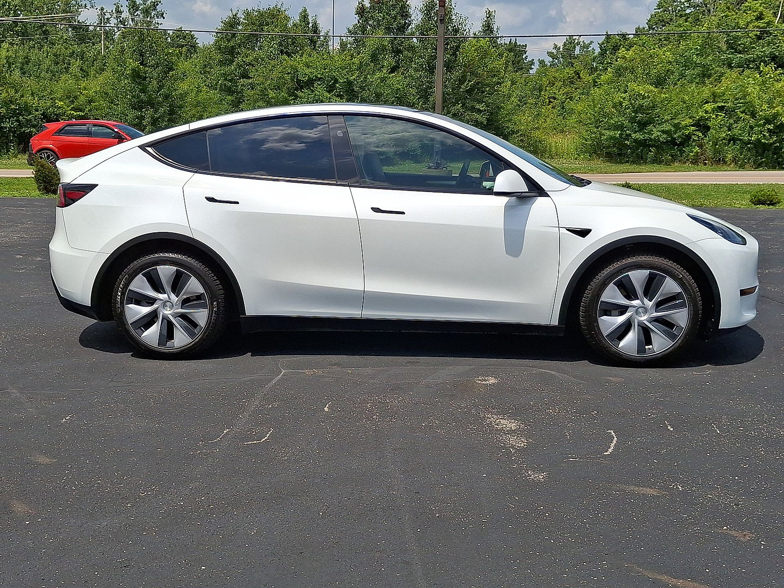 Used 2023 Tesla Model Y Long Range AWD/4WD image 26