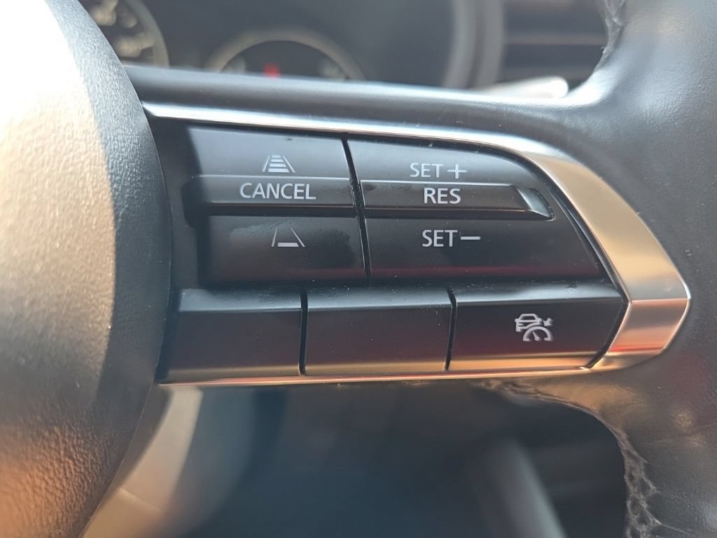 Used 2024 MAZDA MAZDA3 s FWD image 32