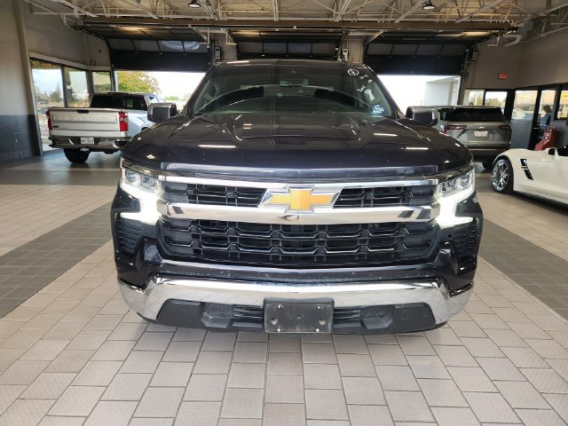 Used 2024 Chevrolet Silverado 1500 LT RWD image 2