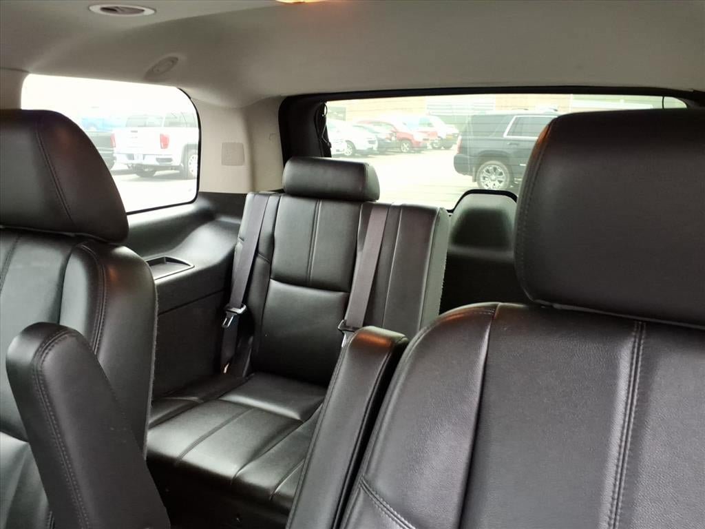 Used 2013 Chevrolet Tahoe LT w/ Luxury Package AWD/4WD image 15