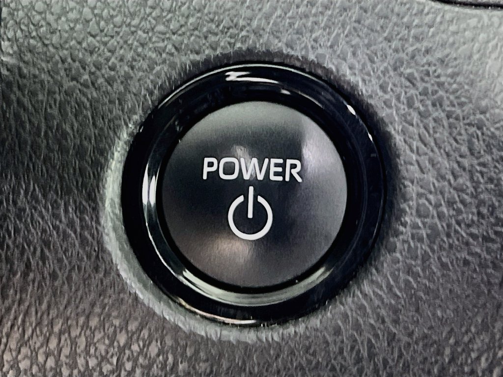 Used 2025 Toyota Camry SE FWD image 20