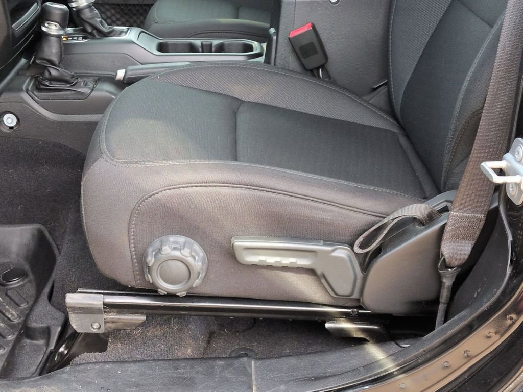 Certified 2019 Jeep Wrangler Sport S image 13