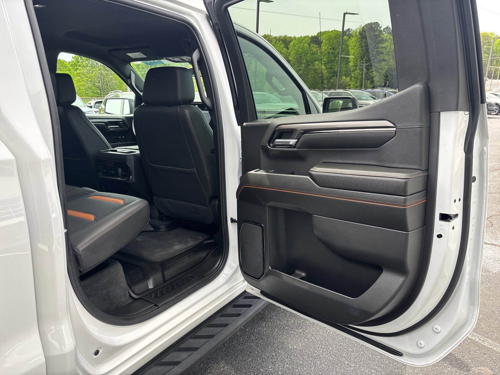 Certified 2024 GMC Sierra 1500 AT4 w/ AT4 Premium Package image 40