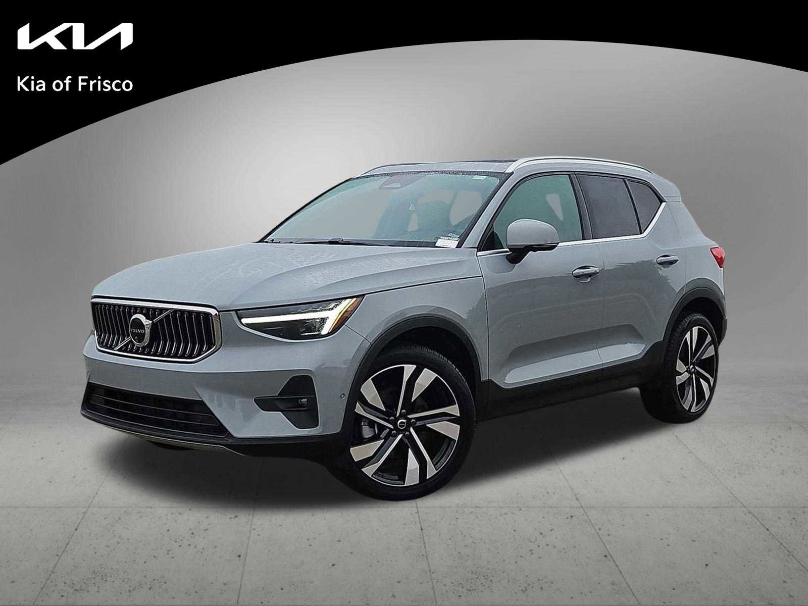Used 2024 Volvo XC40 B5 Ultimate w/ Protection Package Premier