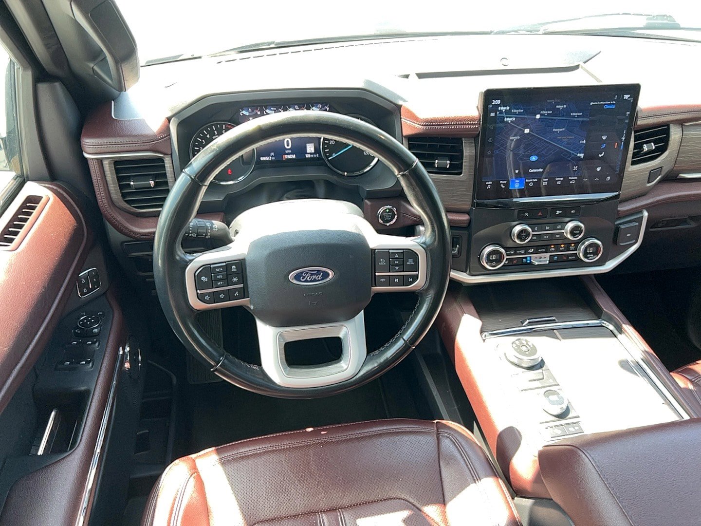Used 2024 Ford Expedition Max Limited AWD/4WD image 16