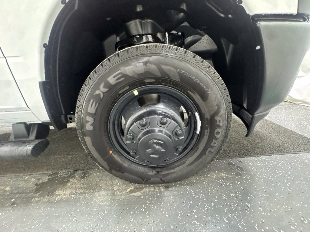New 2027 RAM 3500 Tradesman AWD/4WD image 8