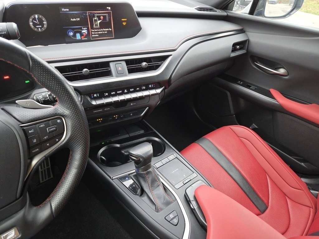 Certified 2022 Lexus UX 250h F Sport image 39