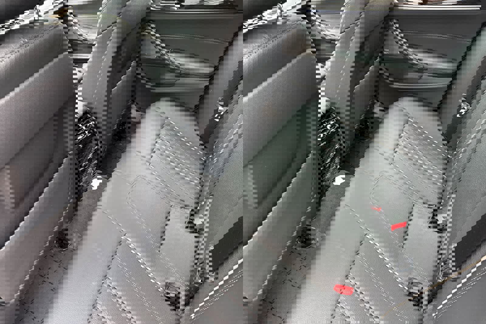 Certified 2023 BMW 530e w/ M Sport Package image 4