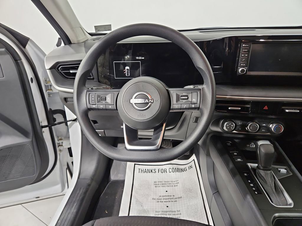 Certified 2025 Nissan Kicks S image 15