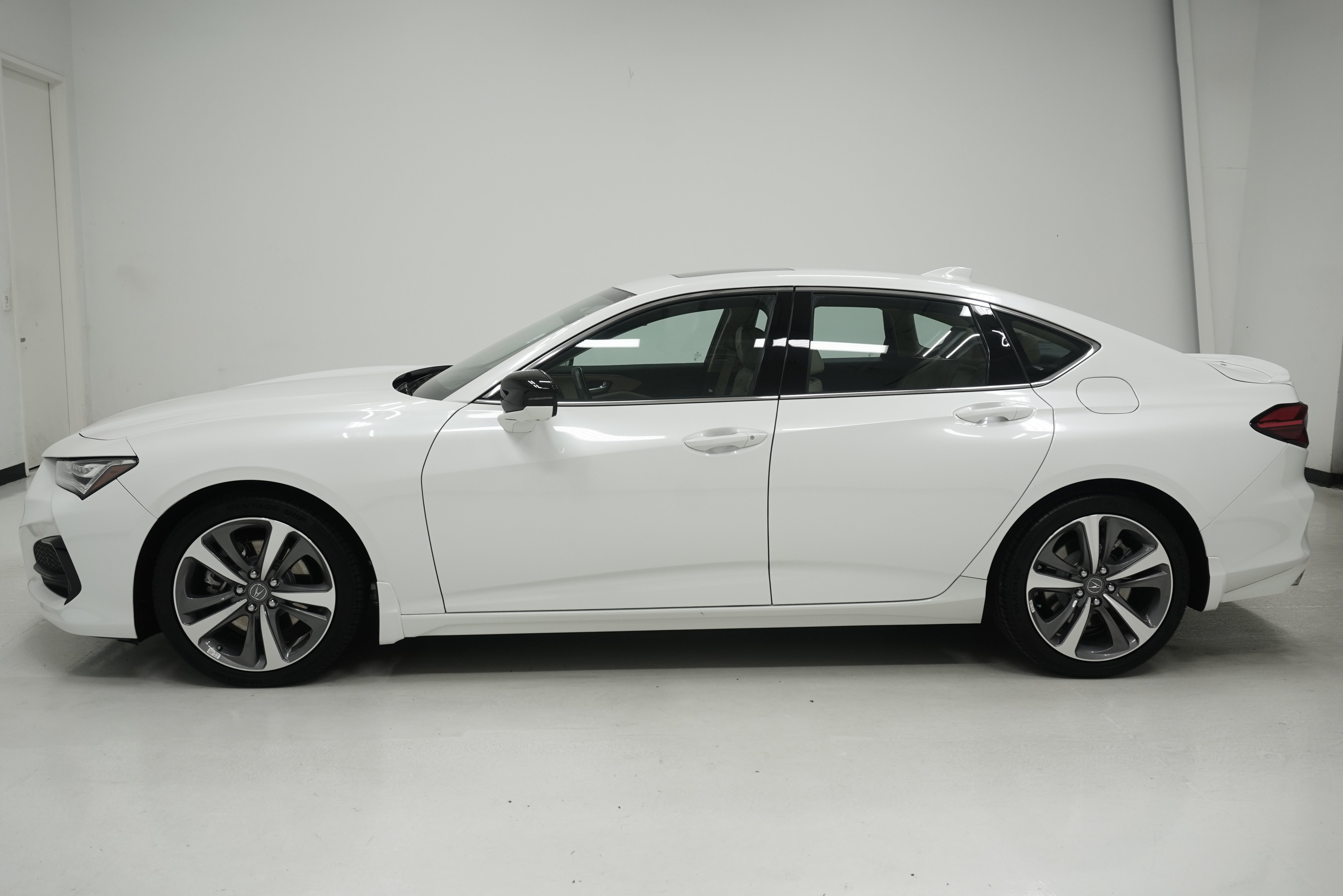 Used 2021 Acura TLX w/ Advance Package AWD/4WD image 7