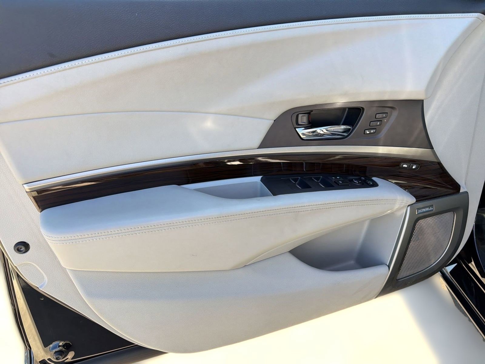 Used 2014 Acura RLX w/ Advance Package image 12