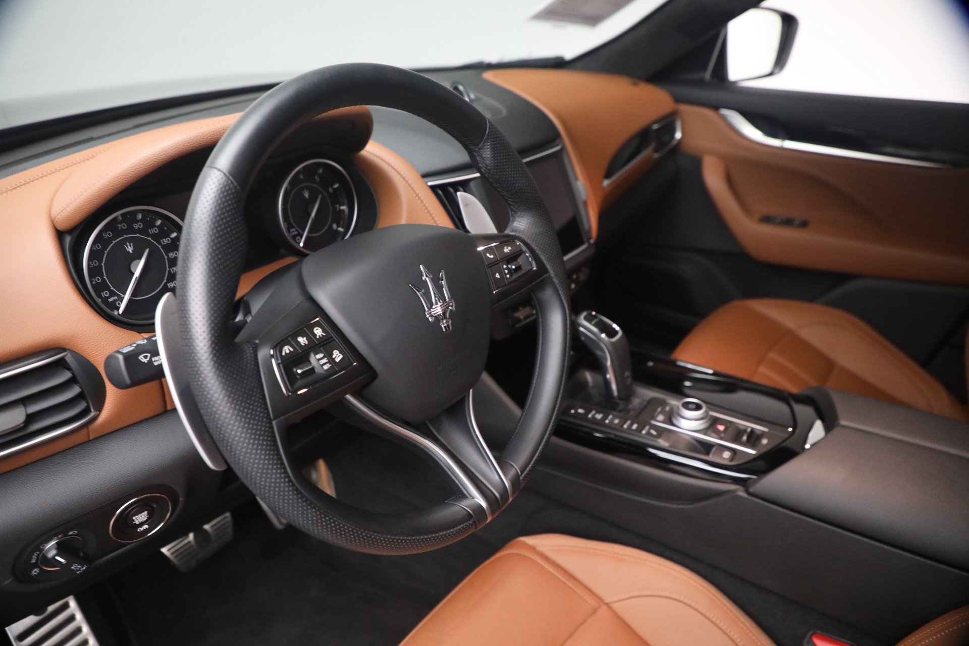 Certified 2022 Maserati Levante GT AWD/4WD image 21