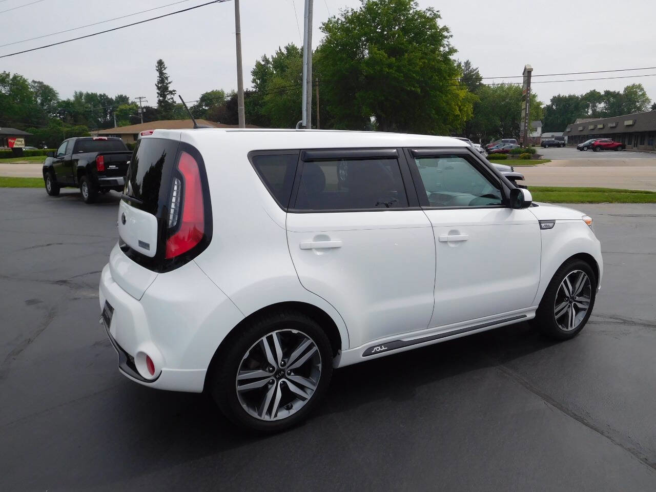 Used 2016 Kia Soul + w/ Soulful Package image 12