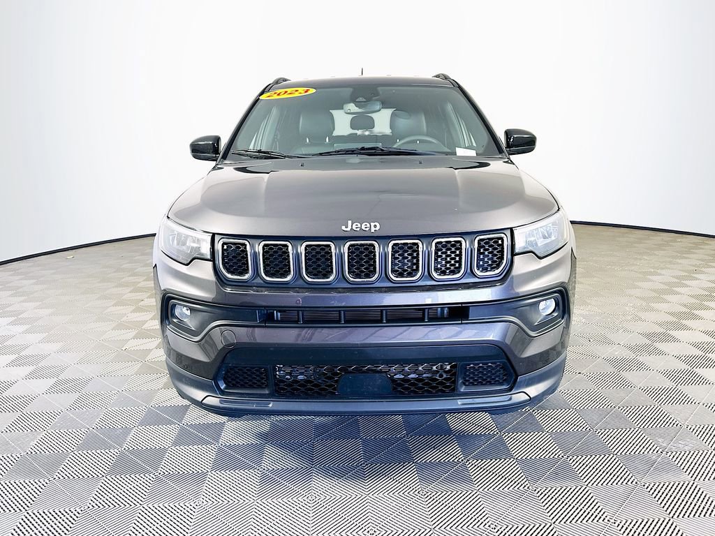 Used 2023 Jeep Compass Latitude image 4