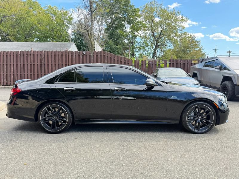 Used 2021 Mercedes-Benz E 53 AMG 4MATIC Sedan image 5