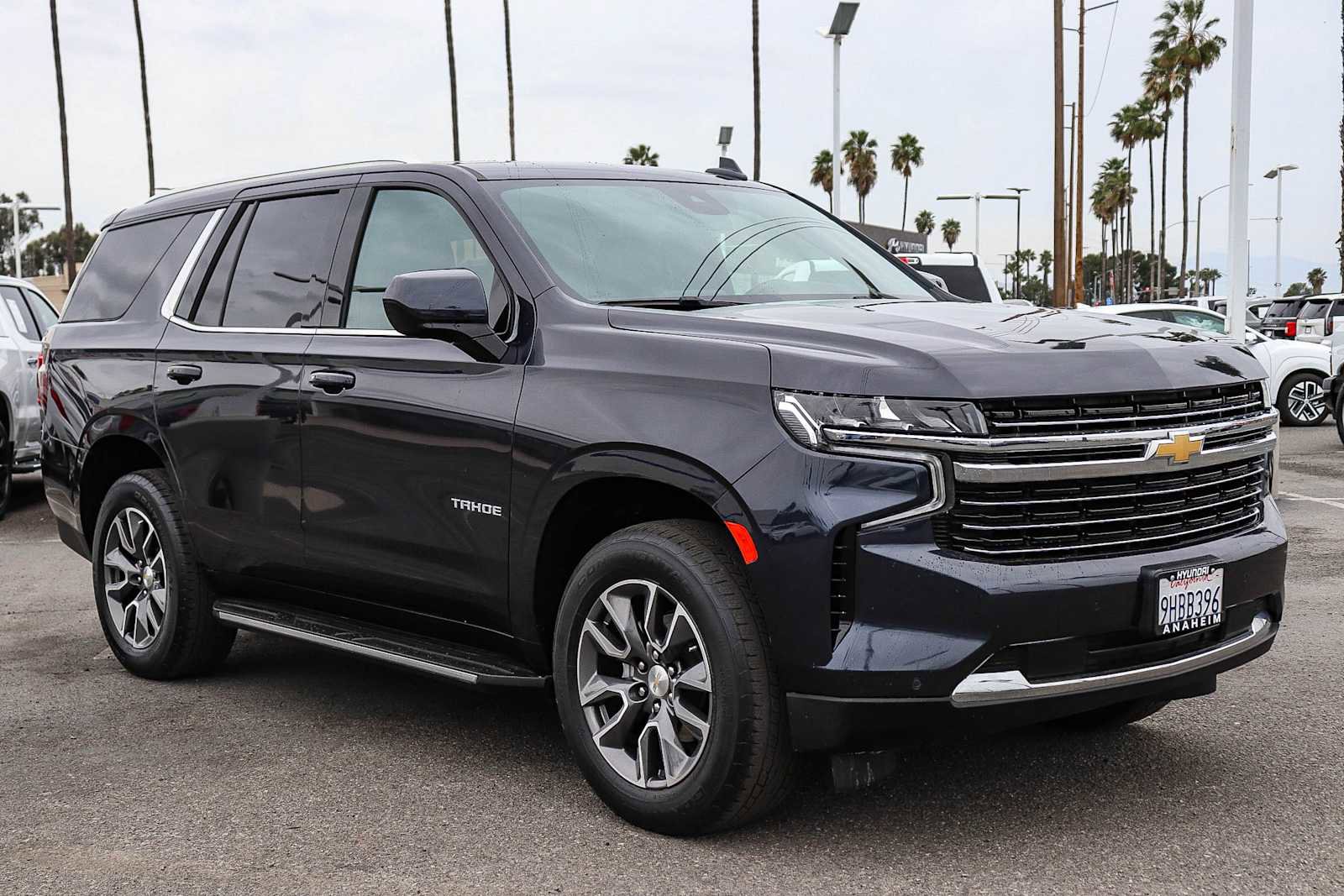 Used 2023 Chevrolet Tahoe LT image 3